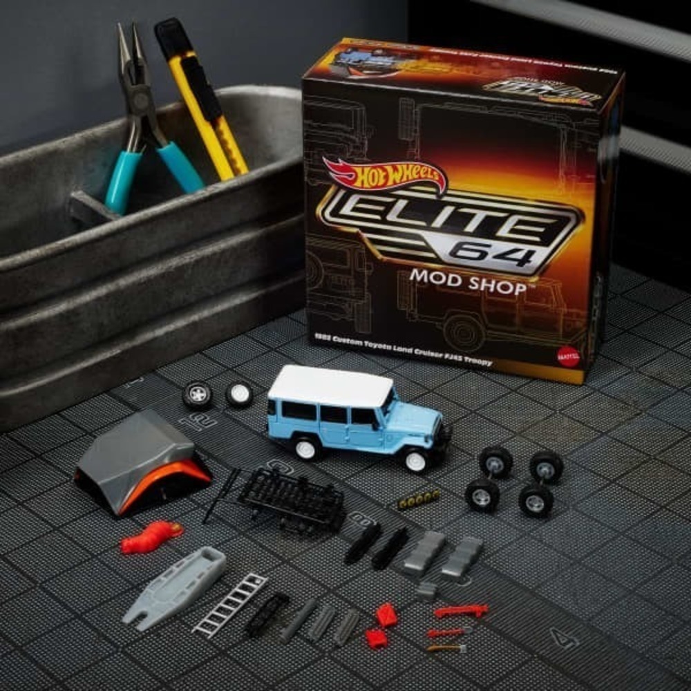 Hot Wheels Elite 64 Mod Shop 1982 Toyota Land Cruiser FJ45 Troopy HWR97 - NEW